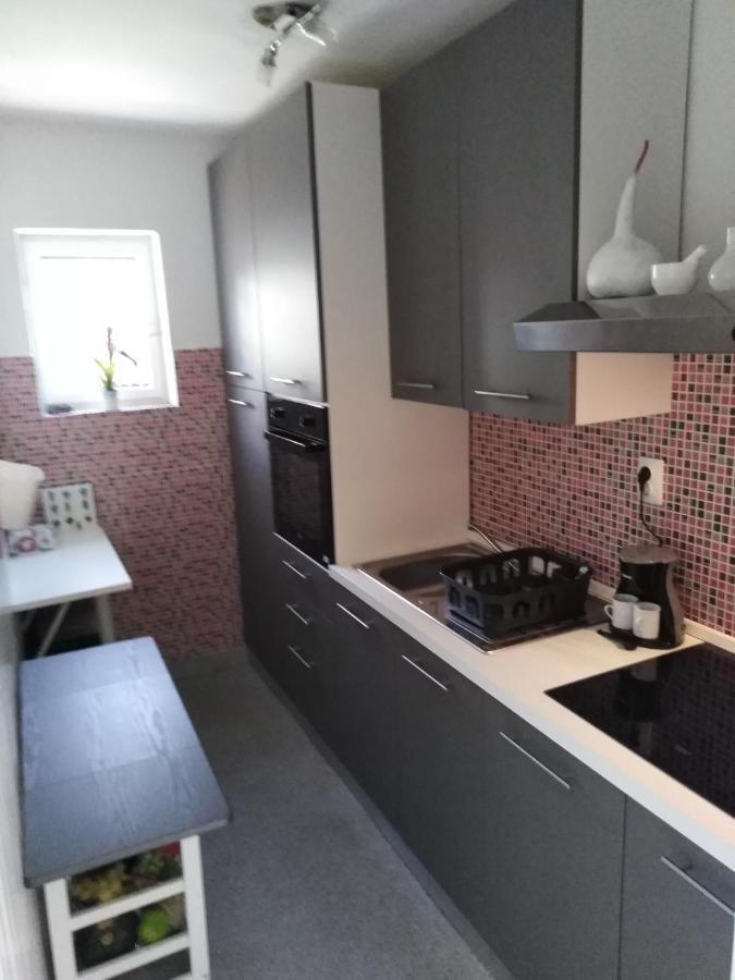 Apartman Mimi Klenovica Exterior foto
