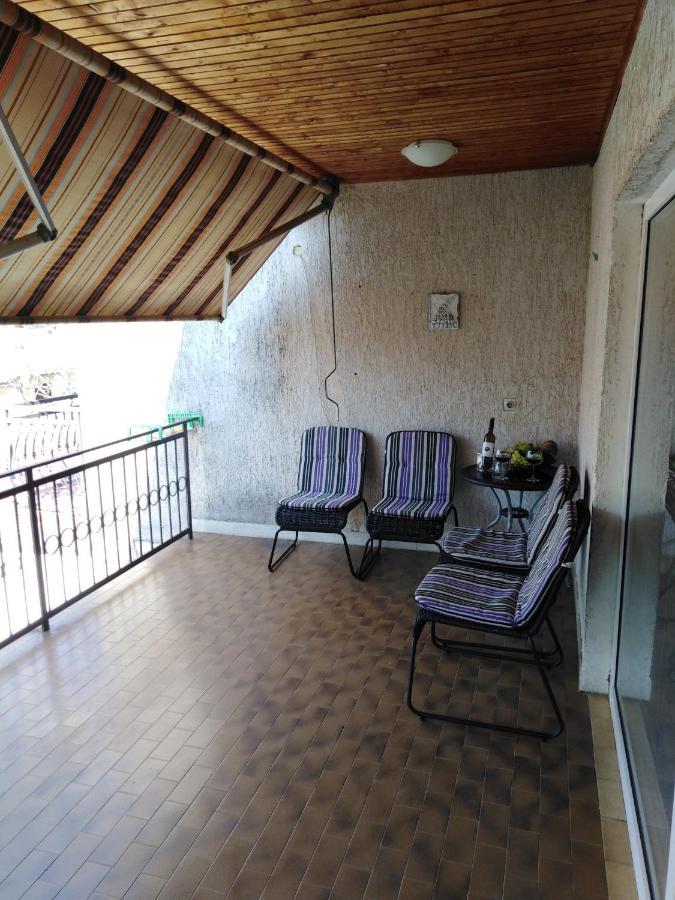 Apartman Mimi Klenovica Exterior foto